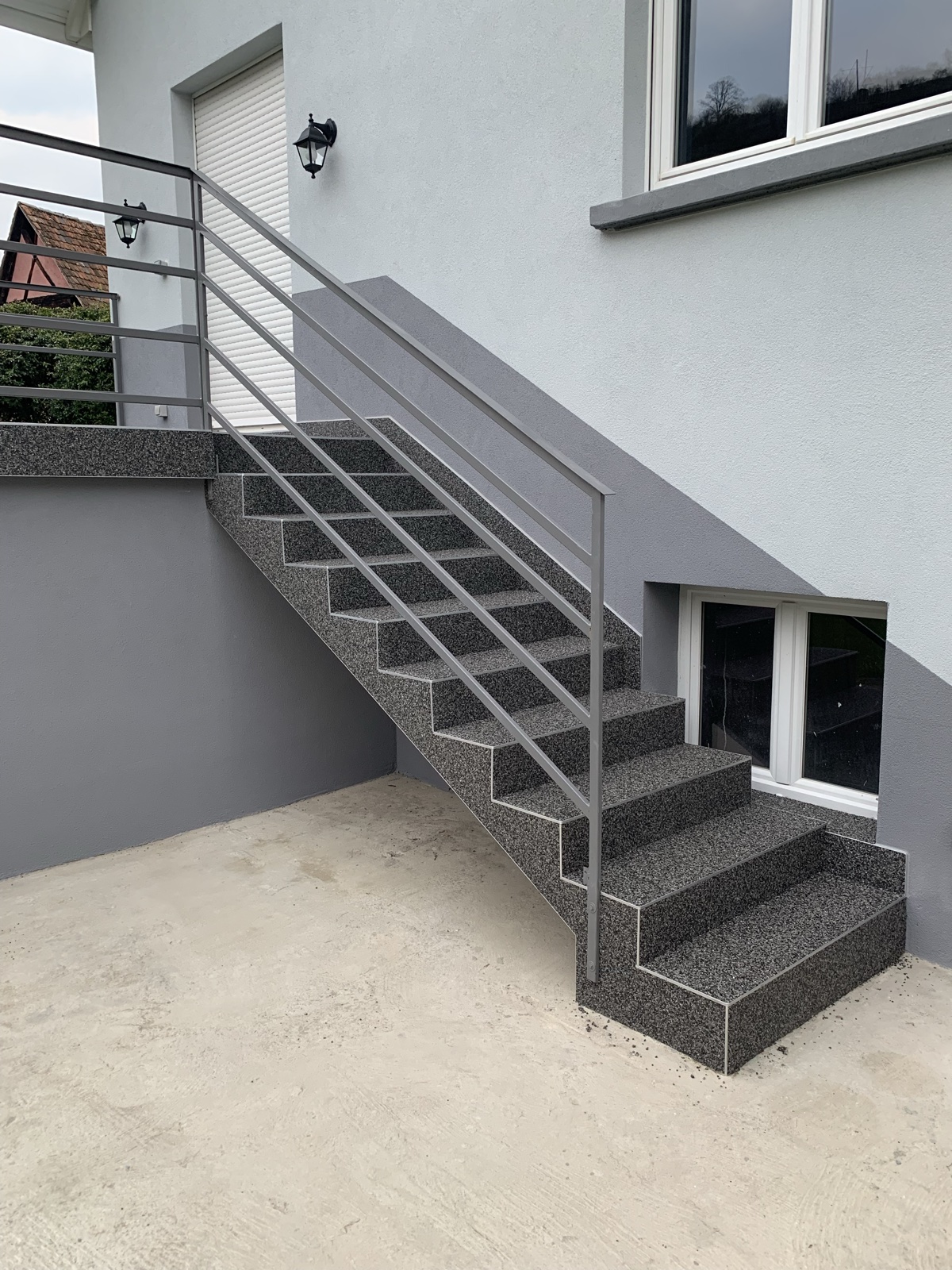 Escalier moderne contemporain — après réalisation Haussmann Sols Résine